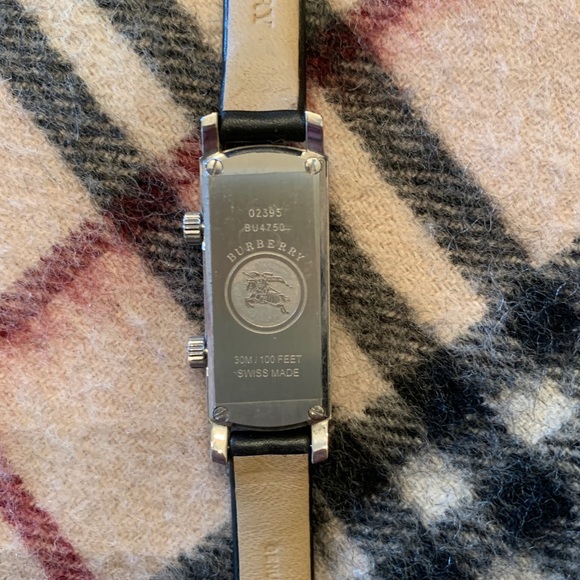 AUTH Burberry Watch Dual face leather band silver - Picture 5 of 8